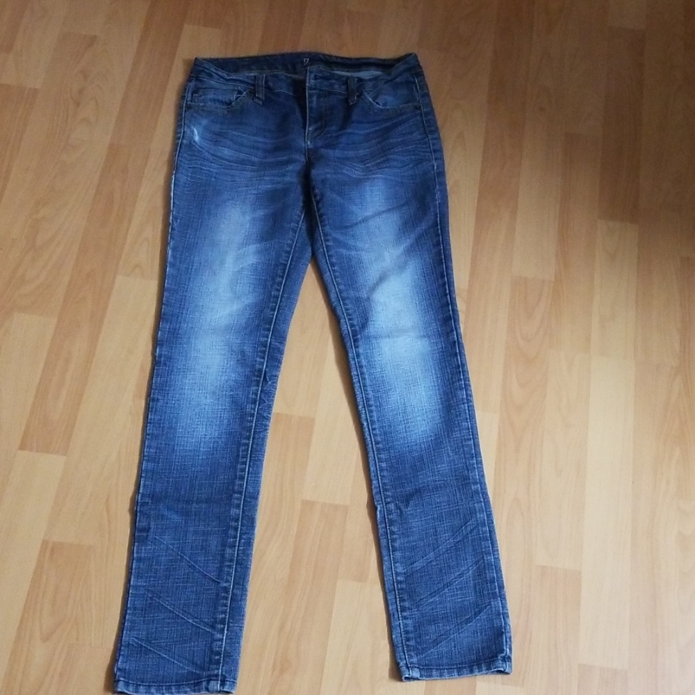 Juniors Jeans